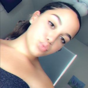 Meet your Posher, Isabella